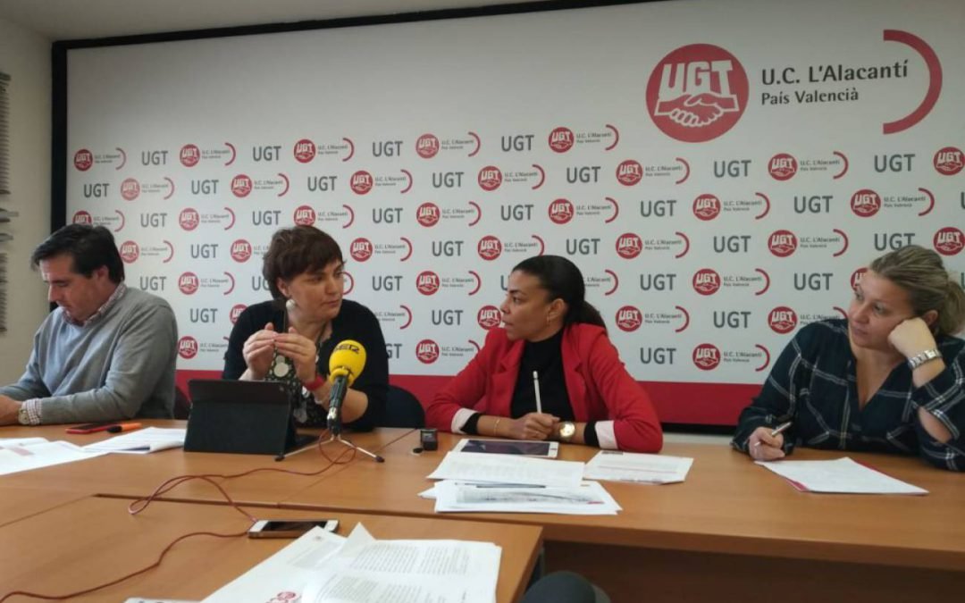 La secretaria general de UGT en l’Alacantí-les Marines, Yaissel Sánchez, se ha reunido con los diputados del PSPV, Blanquer y Campos, que instan a “permitir que se tramiten” las cuentas